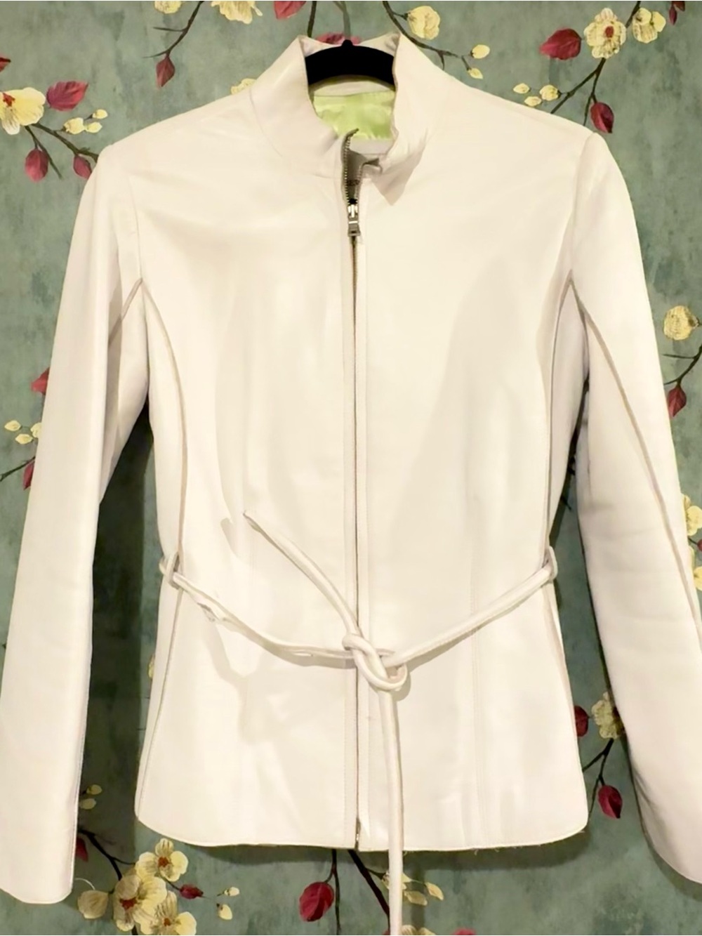 Andrew Marc Women’s White Leather Zip-Front Jacket with Tie Waist